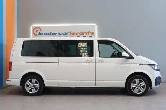 VOLKSWAGEN CARAVELLE  2.0 TDI BMT PREMIUM BT 4M DSG 204CV 2022 de segunda mano