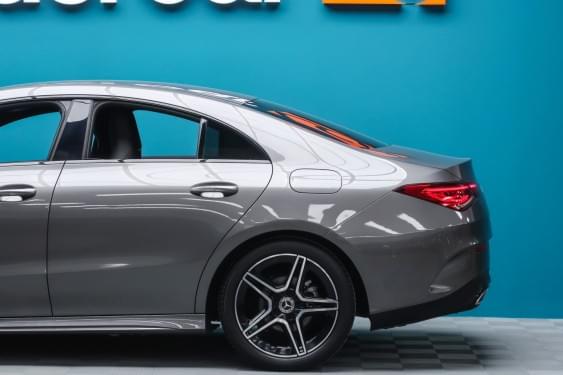 MERCEDES-BENZ CLA 180 COUPE 136CV 2020 de segunda mano