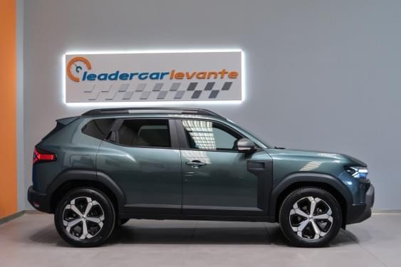 DACIA DUSTER JOURNEY TCE 48V 130CV 4X2 2025 de segunda mano