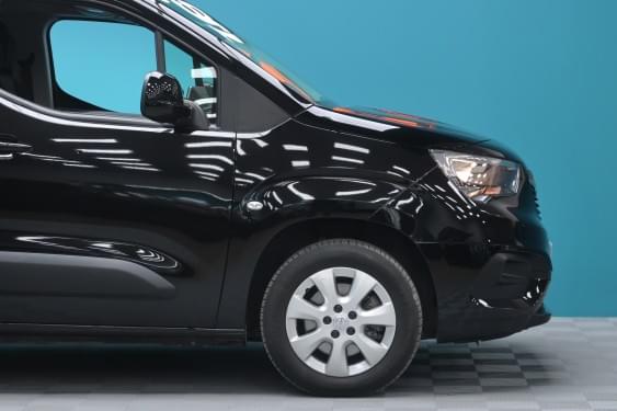 OPEL COMBO 1.5 TD 102CV BUSINESS EDITION 2023 de segunda mano