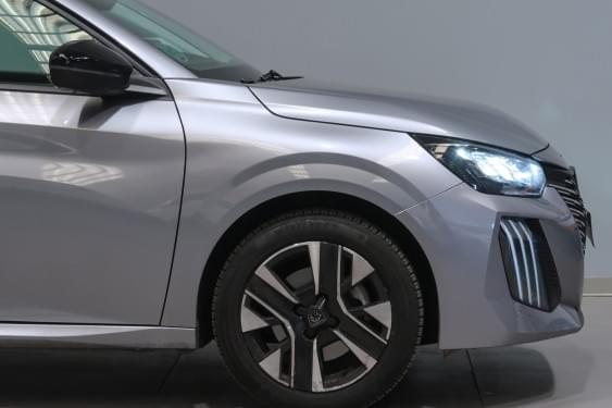 PEUGEOT 208 ALLURE S&S 6 VEL MAN 2025 de segunda mano
