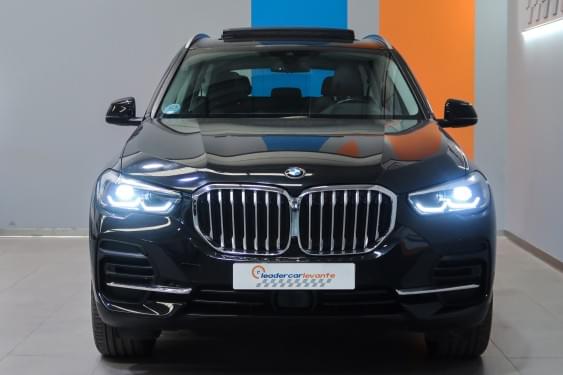 BMW X5 XDRIVE25D 231CV 2022 de segunda mano