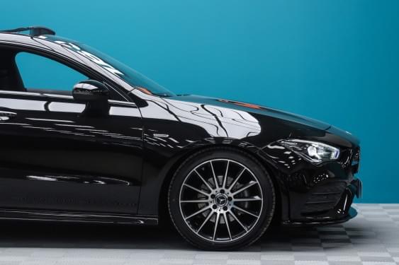 MERCEDES-BENZ CLA 180 EDITION 136CV 2021 de segunda mano