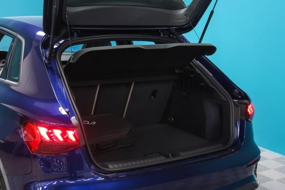 AUDI A3 SPORTBACK S LINE 40 TFSI E 204CV 2021 de segunda mano