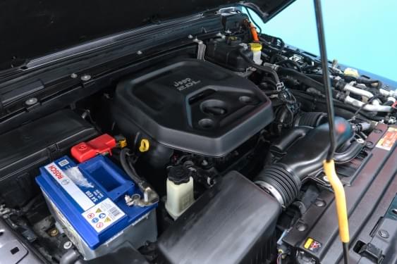 JEEP WRANGLER 2.0 380CV 1 EDITION 80 ANIVERSARIO 8AT 2021 de segunda mano