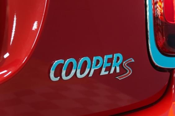 MINI MINI COOPER S 2.0 192CV AUTO 2019 de segunda mano