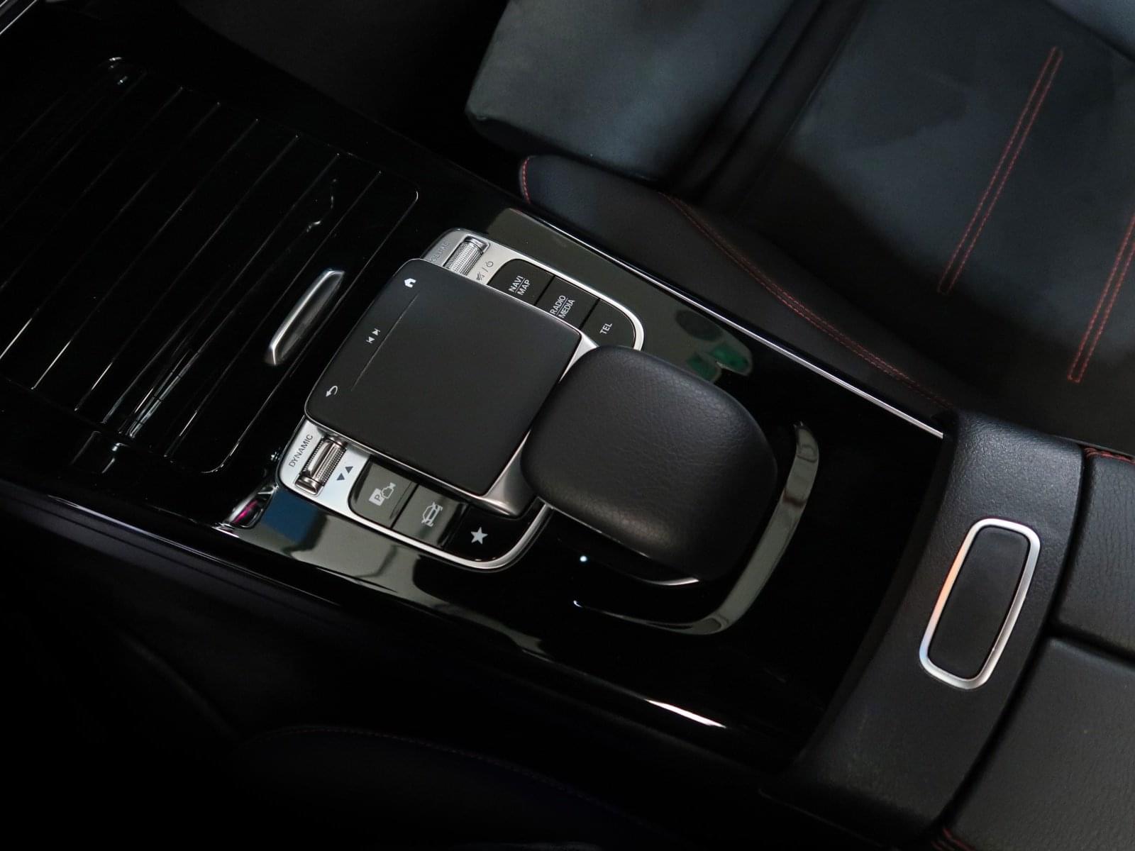 MERCEDES-BENZ CLASE A 180D AMG LINE 116CV 40 