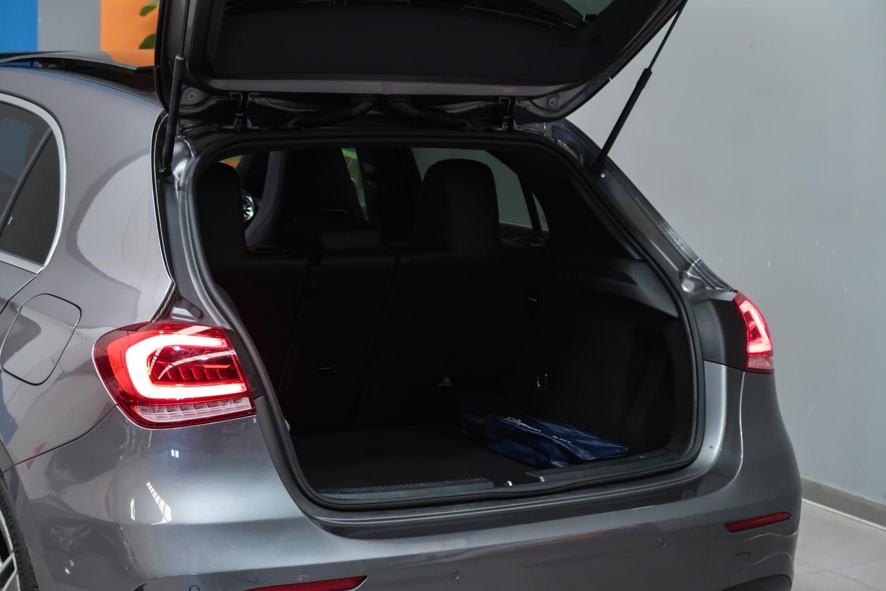 MERCEDES-BENZ CLASE A 180D AMG LINE 116CV 17 