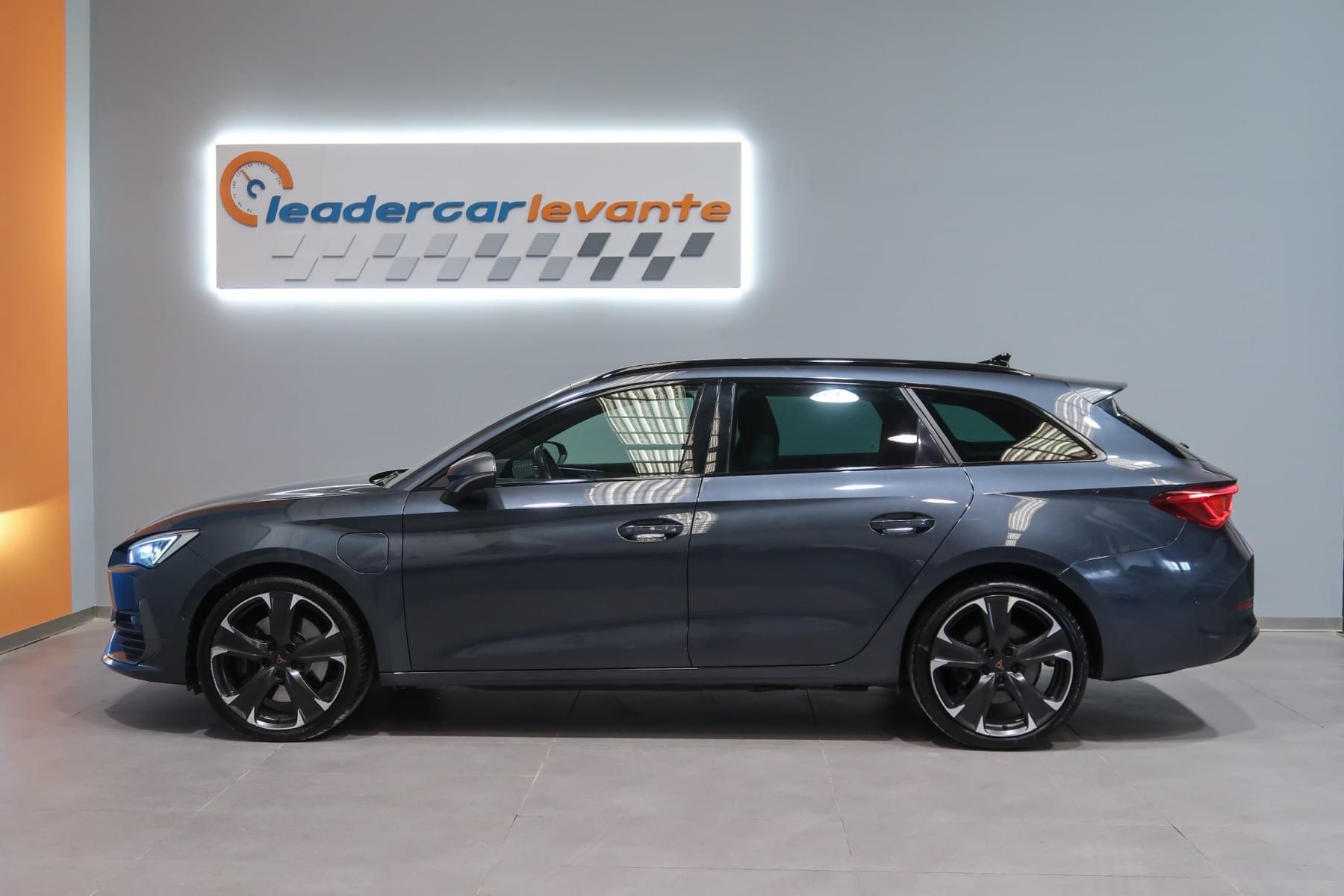 CUPRA LEÓN SP 1.4 E-HYBRID 245CV 10 