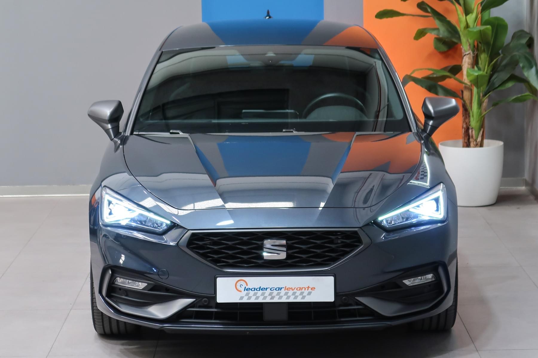 SEAT LEÓN 2.0 TDI FR 150CV 3 