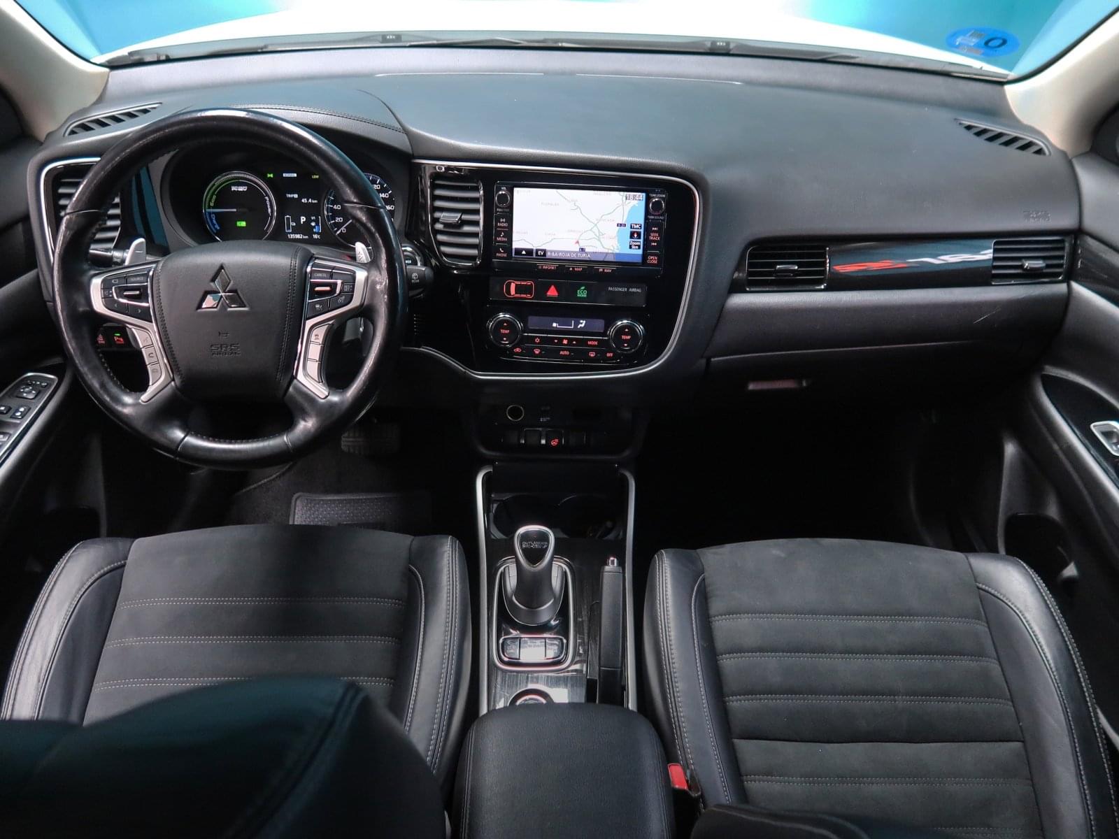 MITSUBISHI OUTLANDER 2.0 PLUG-IN HYBRID PHEV KAITEKI AWD 16