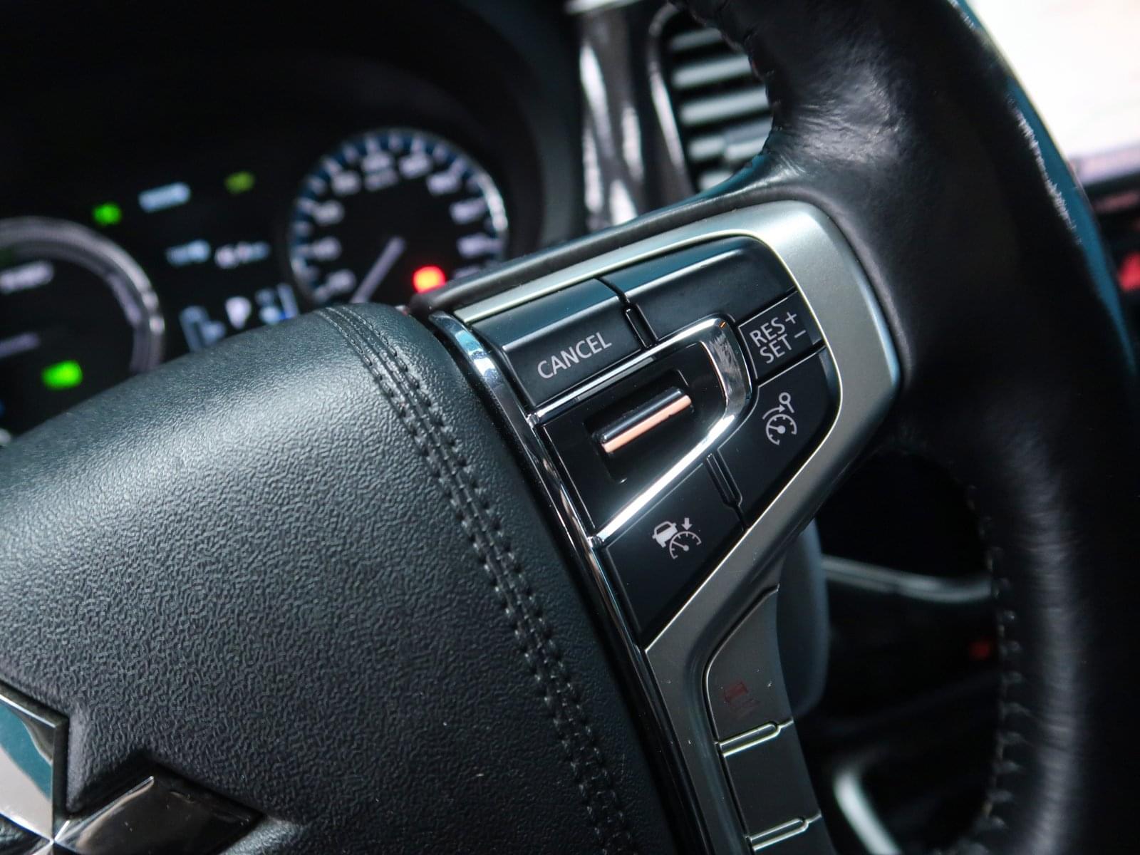 MITSUBISHI OUTLANDER 2.0 PLUG-IN HYBRID PHEV KAITEKI AWD 31