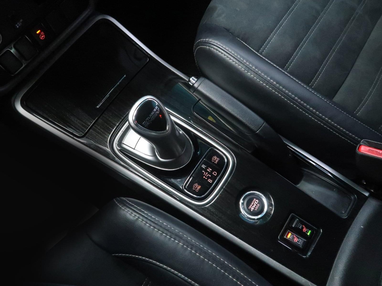 MITSUBISHI OUTLANDER 2.0 PLUG-IN HYBRID PHEV KAITEKI AWD 39