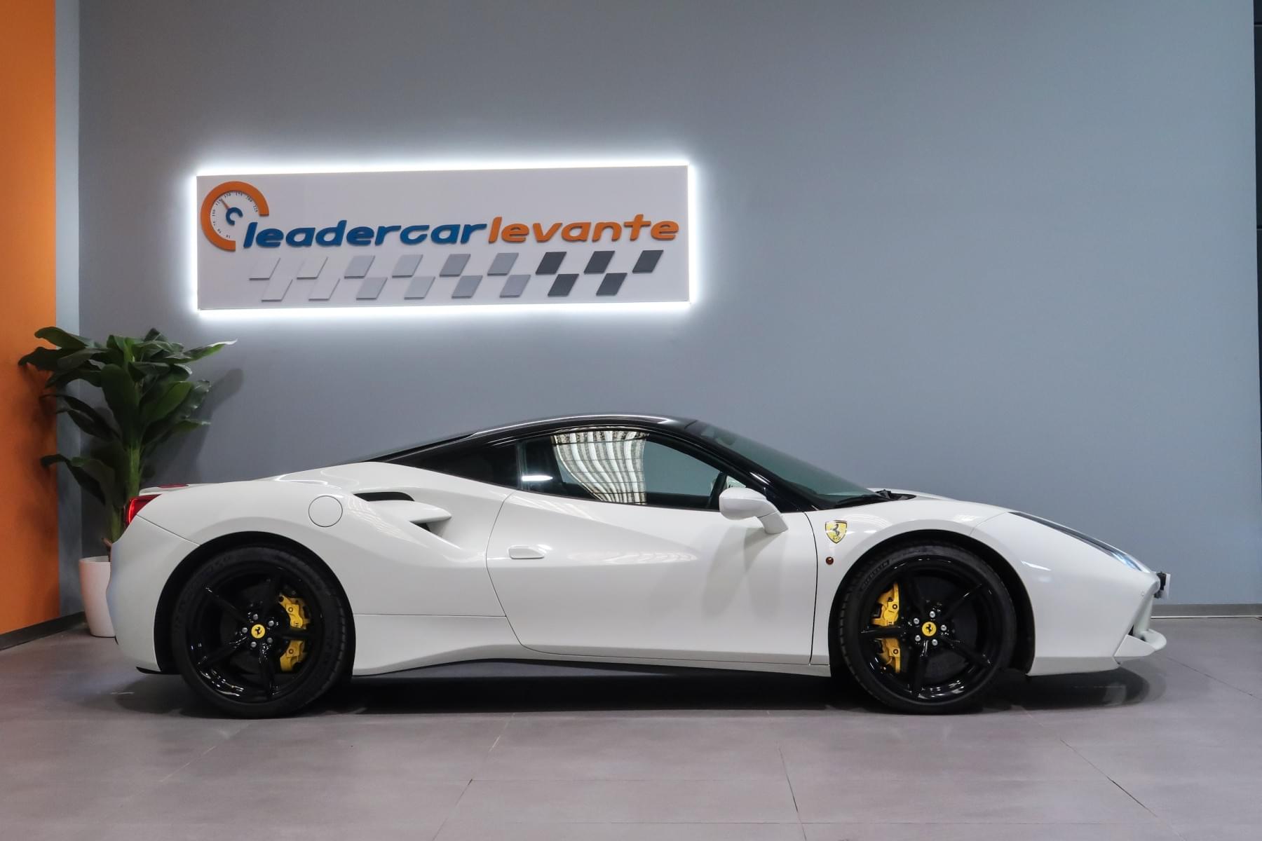 FERRARI 488 GTB DCT 670CV 4 