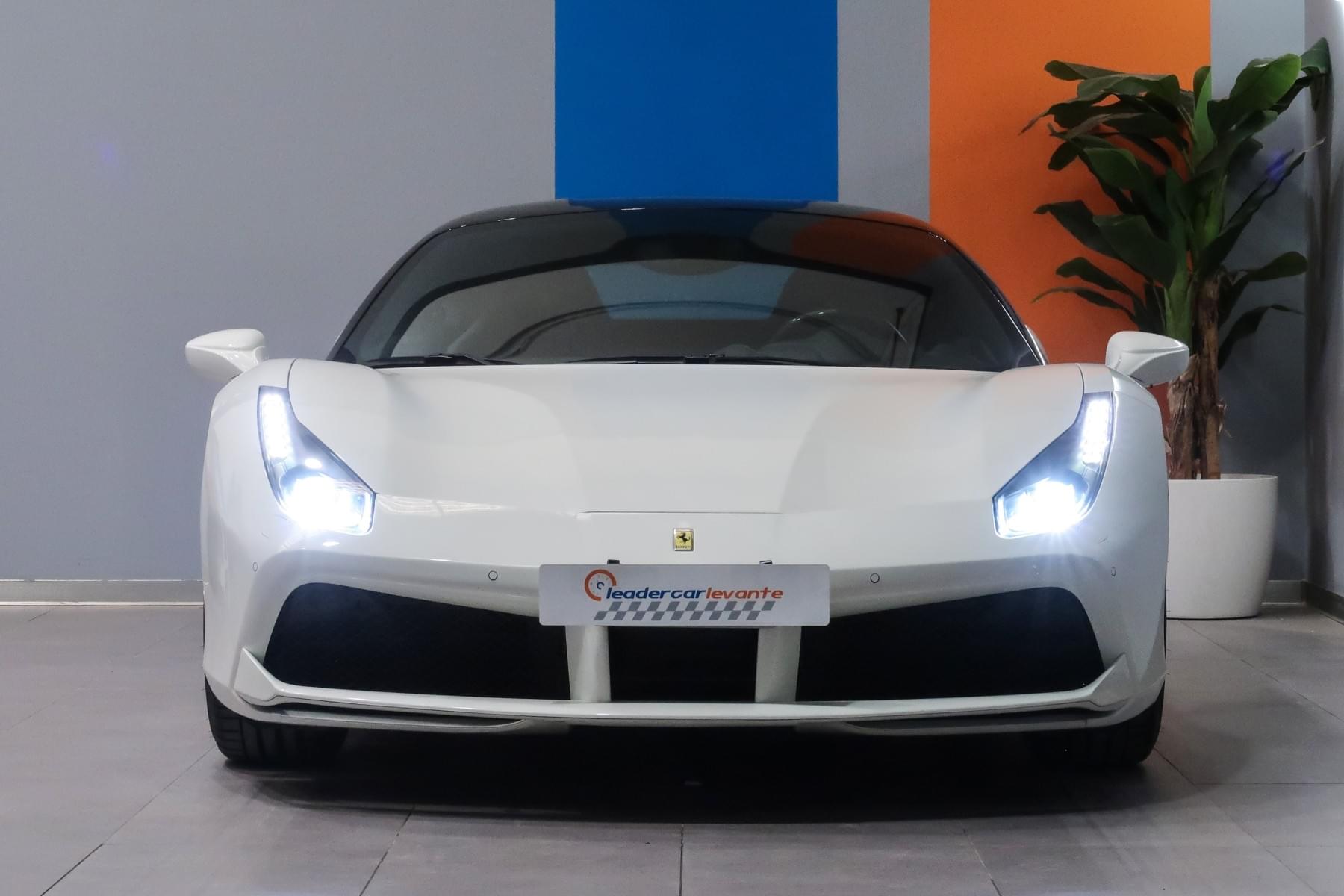 FERRARI 488 GTB DCT 670CV 7 