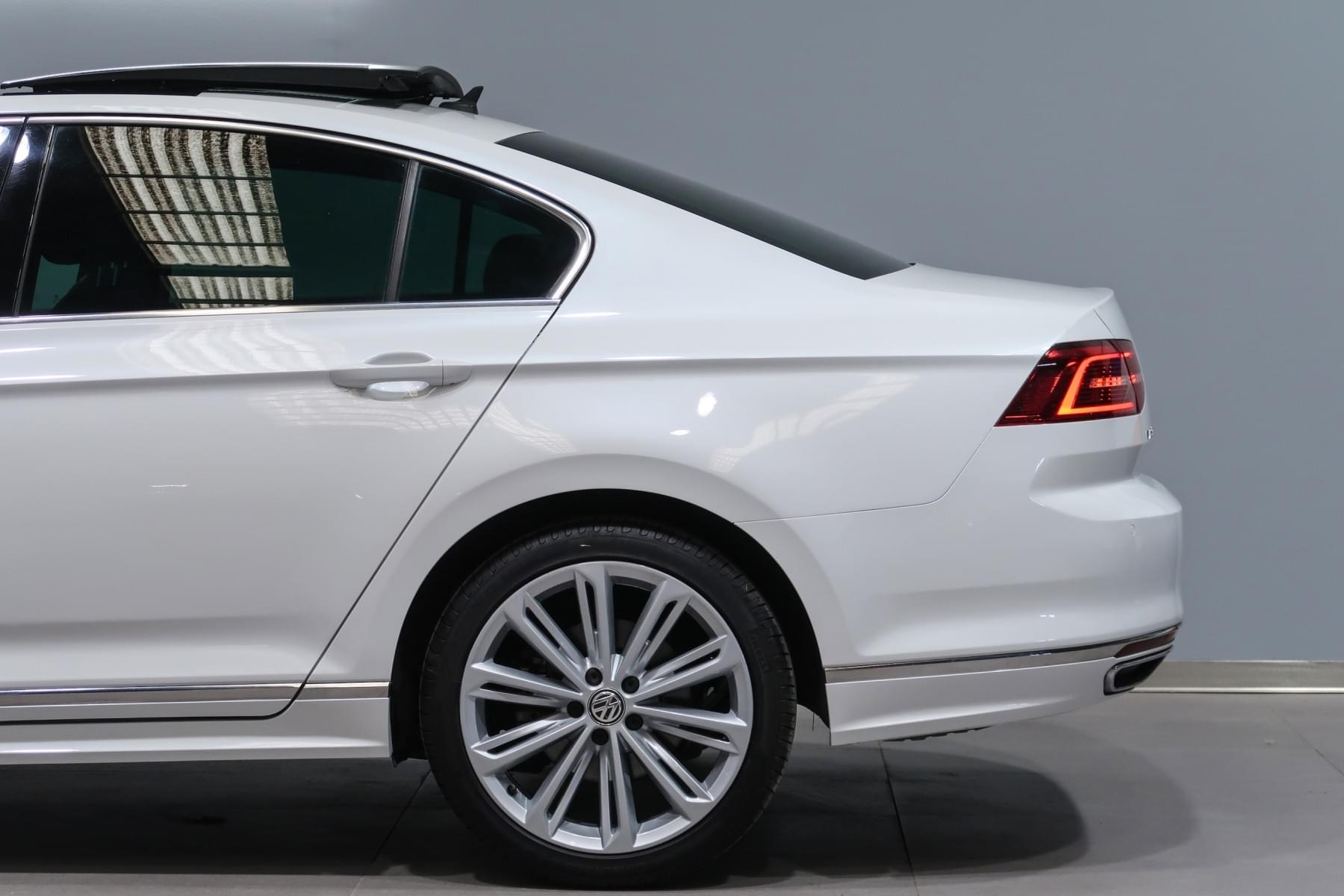VOLKSWAGEN PASSAT R-LINE 2-0 TDI 190CV DSG 12 
