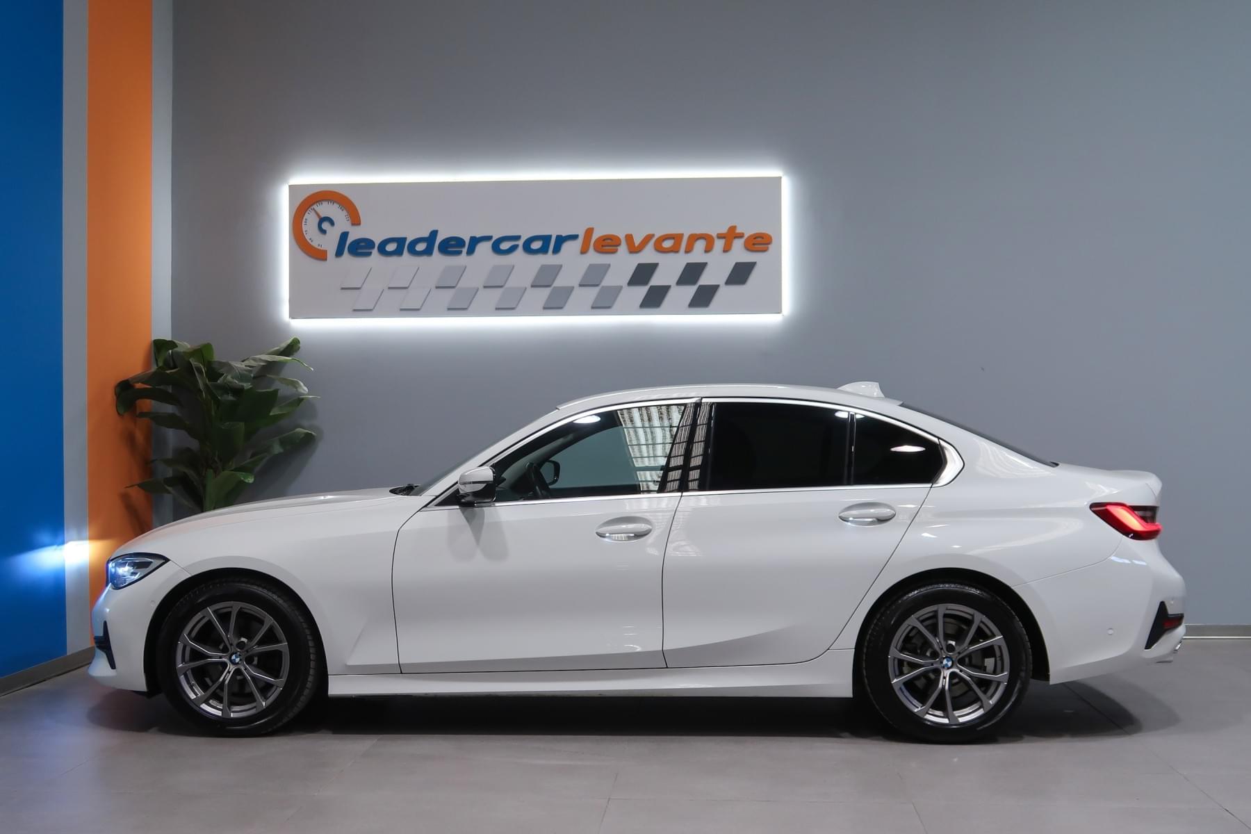 BMW SERIE 3 320D AUTO 190CV 10 