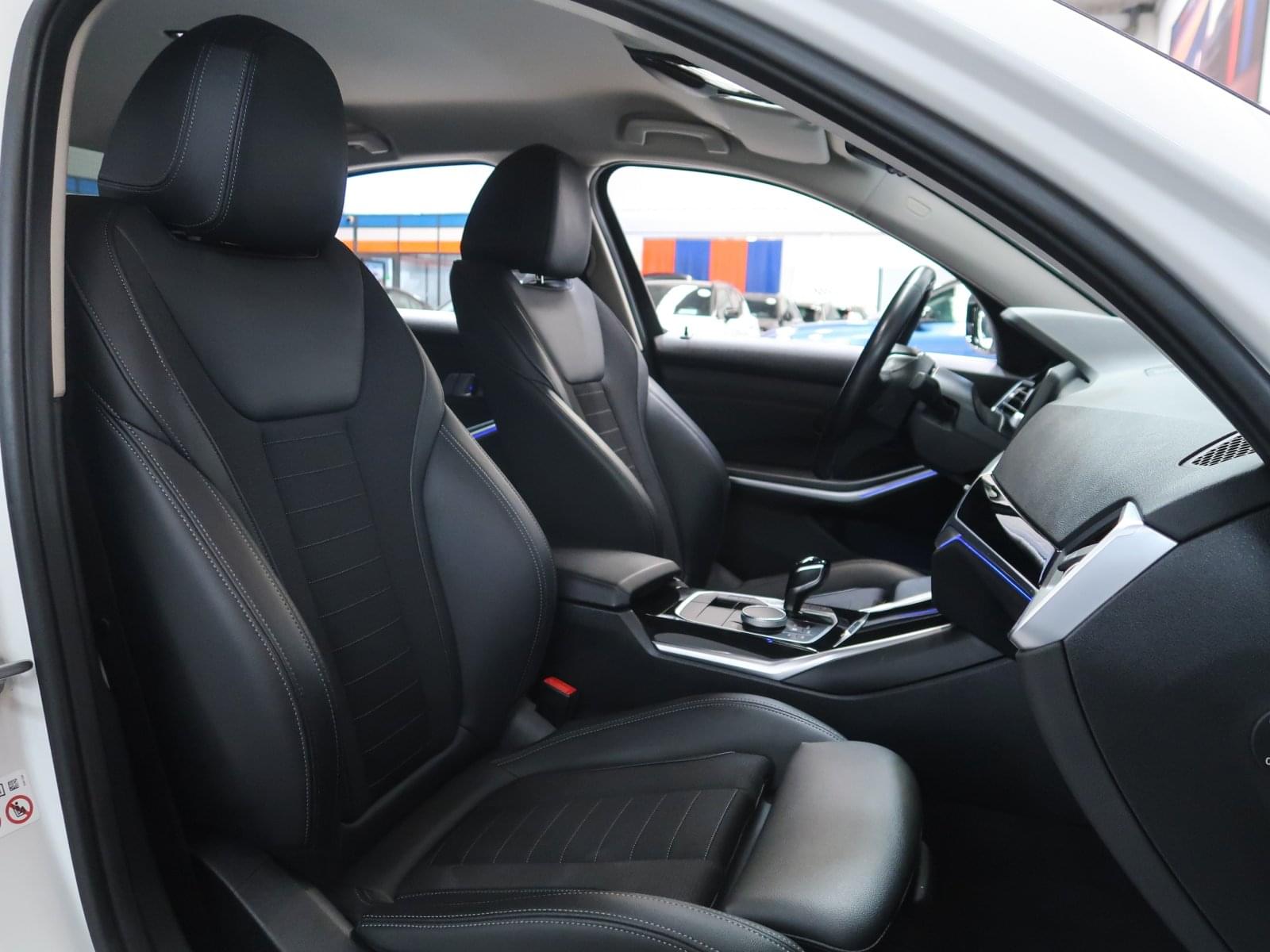 BMW SERIE 3 320D AUTO 190CV 26 