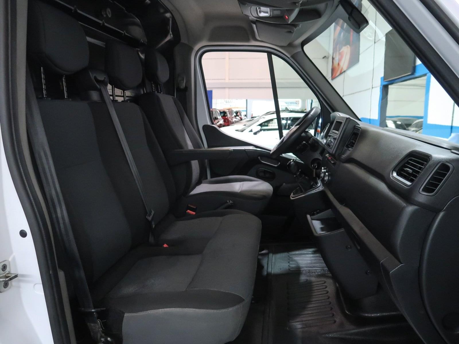 RENAULT MASTER FURGON T L2H2 3300BI DCI 136CV 26 