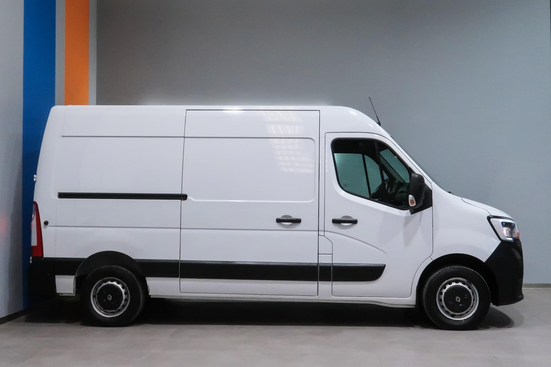RENAULT MASTER FURGON T L2H2 3300BI DCI 136CV 4 