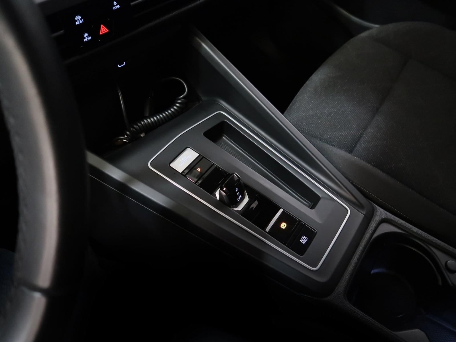 VOLKSWAGEN GOLF 1.5 eTSI 150CV 32 