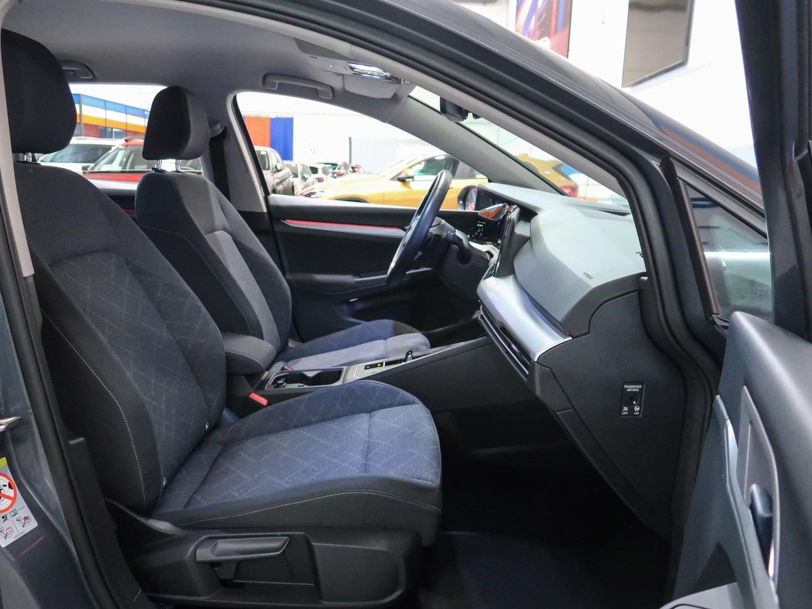VOLKSWAGEN GOLF 1.5 eTSI 150CV 24 