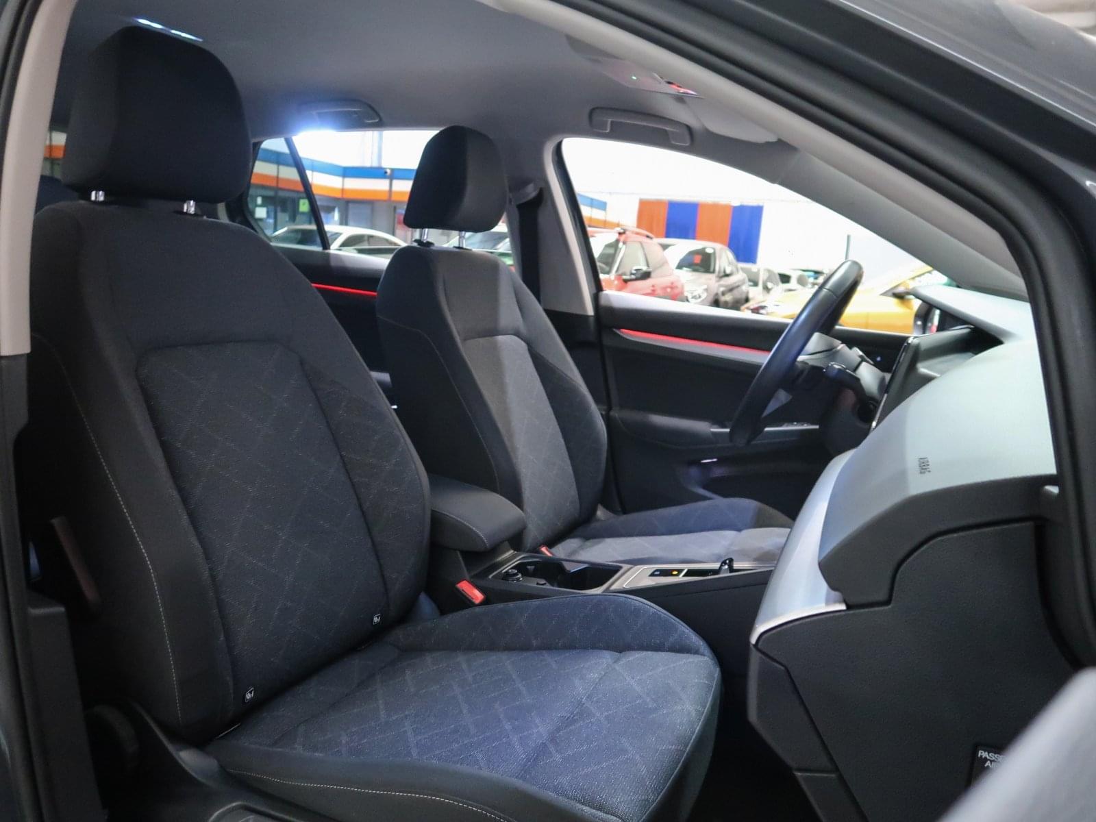 VOLKSWAGEN GOLF 1.5 eTSI 150CV 25 
