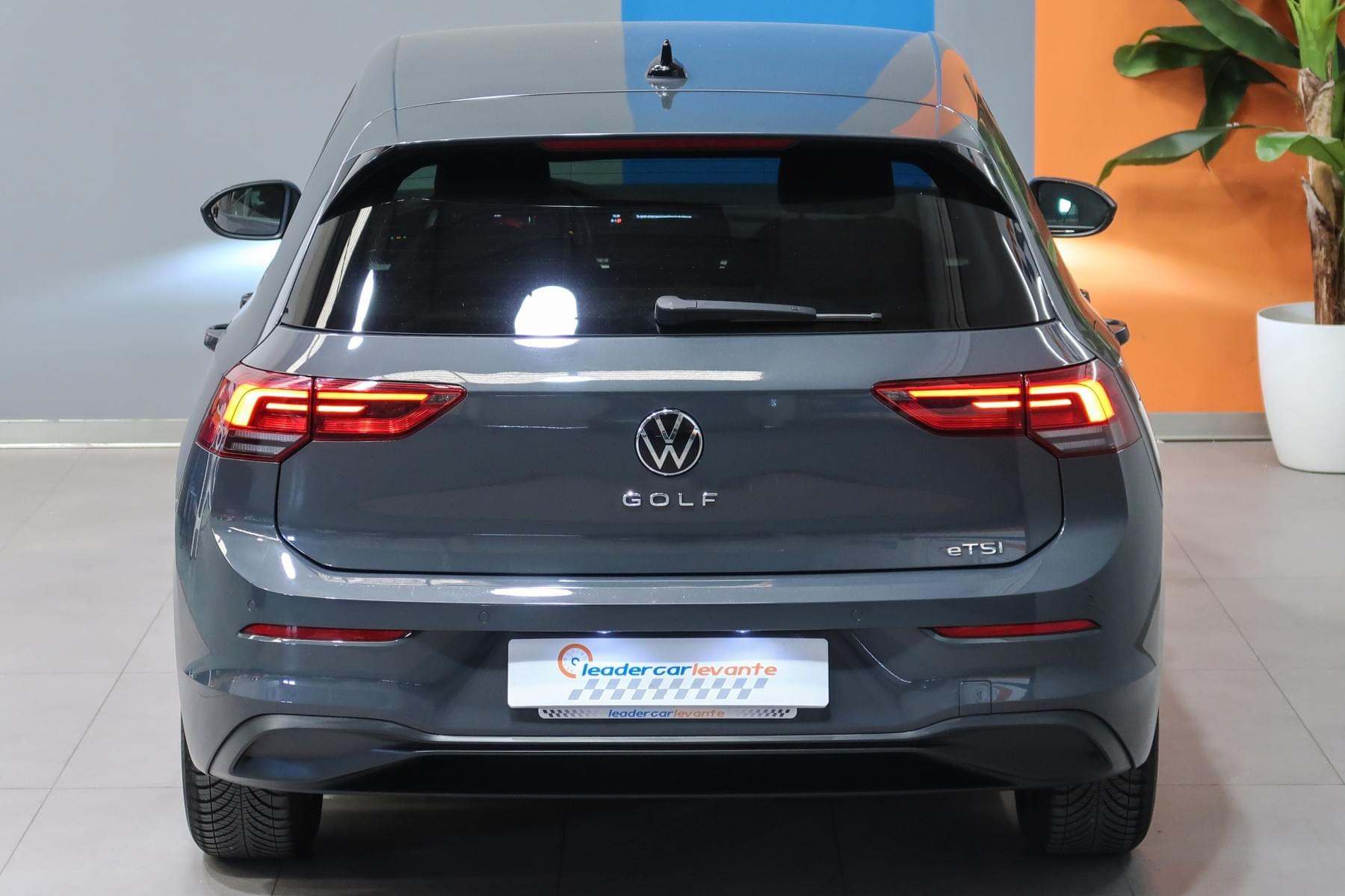 VOLKSWAGEN GOLF 1.5 eTSI 150CV 13 
