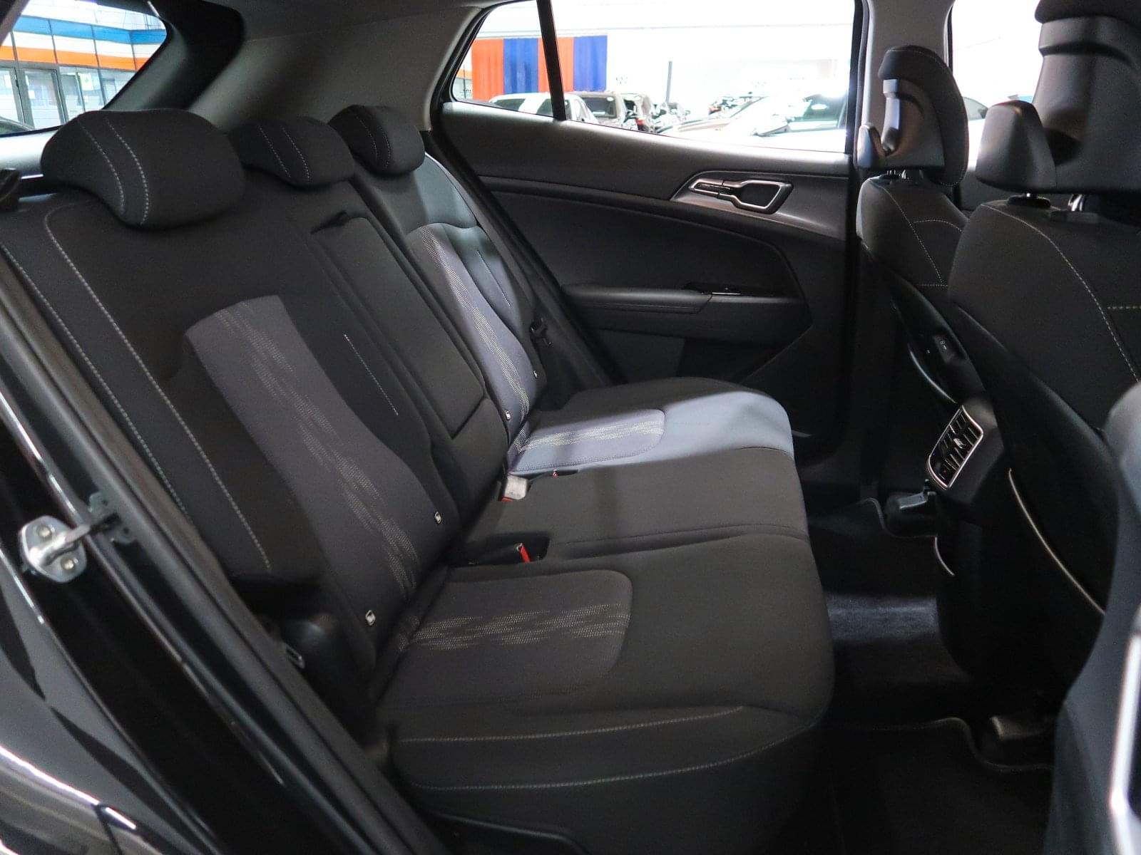 KIA SPORTAGE 1.6 TGDi HEV 230CV Drive 4X2 21 