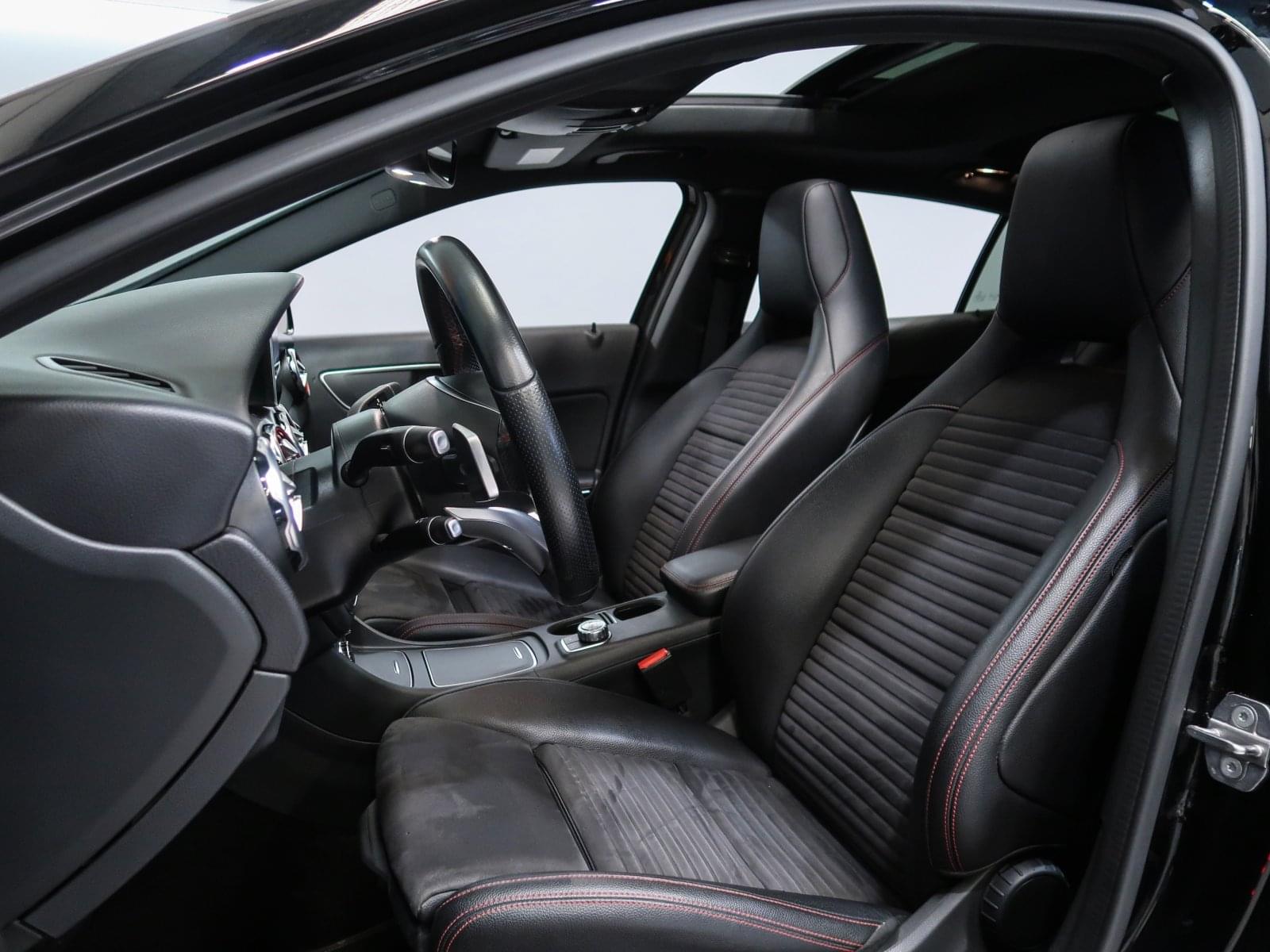 MERCEDES-BENZ CLASE GLA 220D PACK AMG 177CV 22 