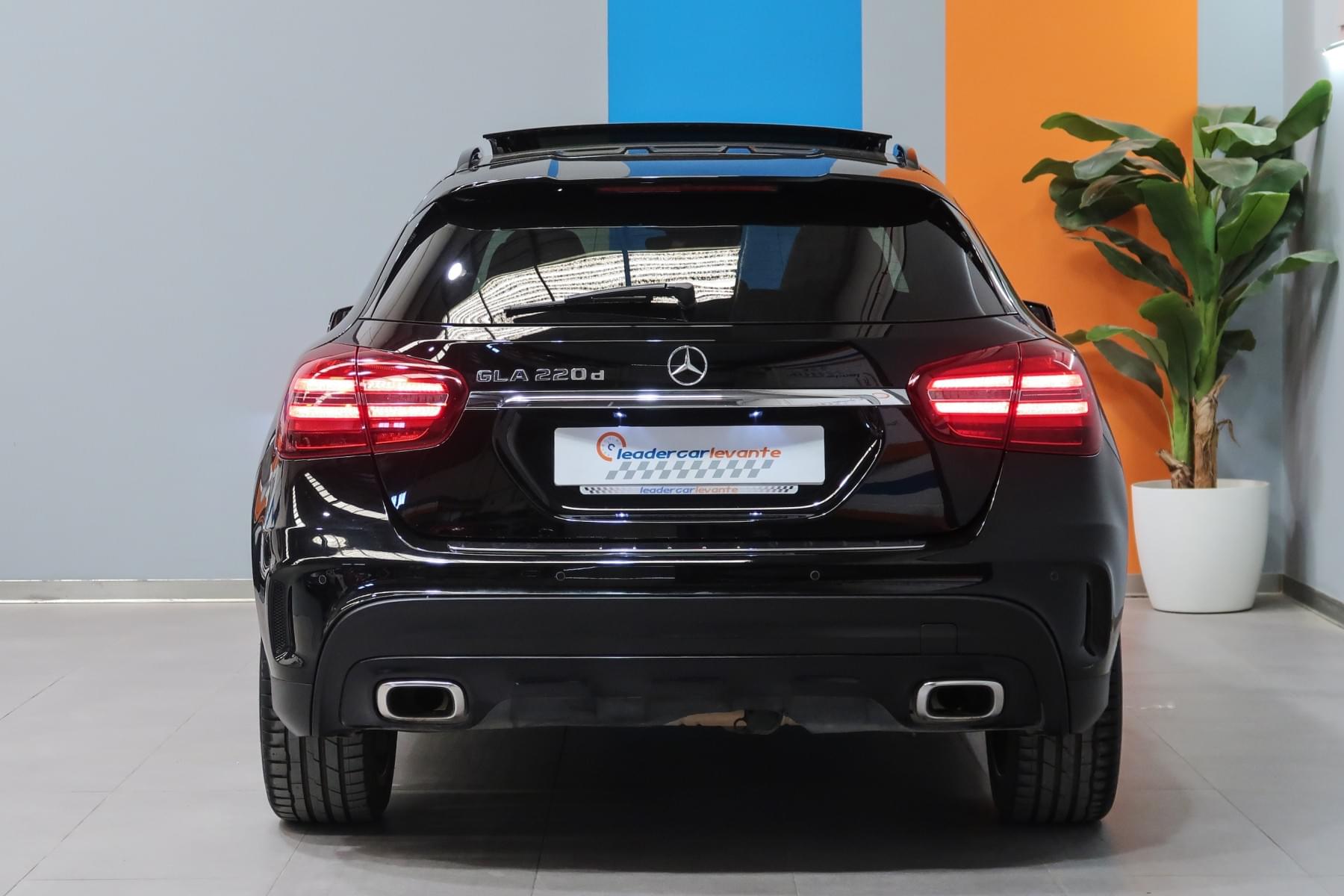 MERCEDES-BENZ CLASE GLA 220D PACK AMG 177CV 13 