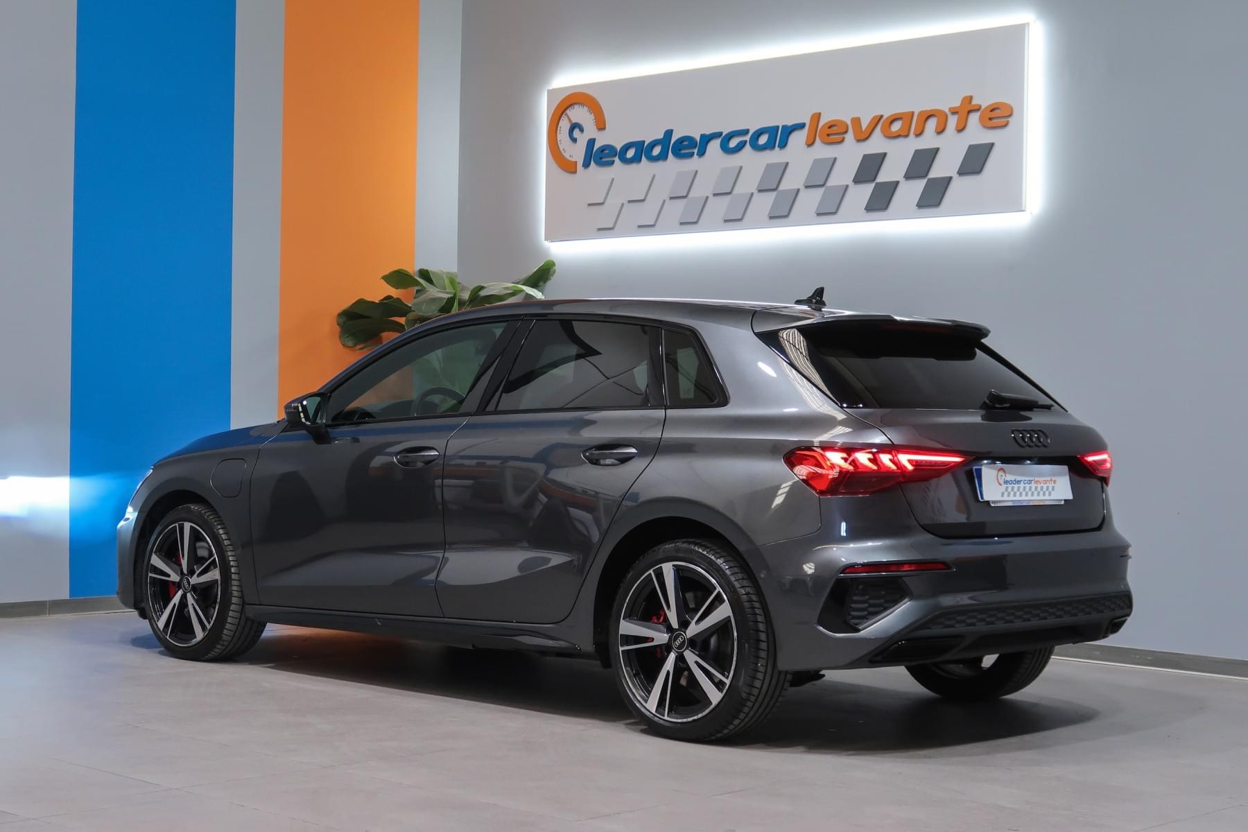 AUDI A3 SPORTBACK BLACK 45TFSI ECOMP STRONIC 11 