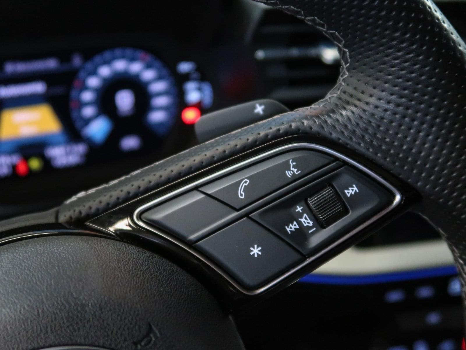 AUDI A3 SPORTBACK BLACK 45TFSI ECOMP STRONIC 36 