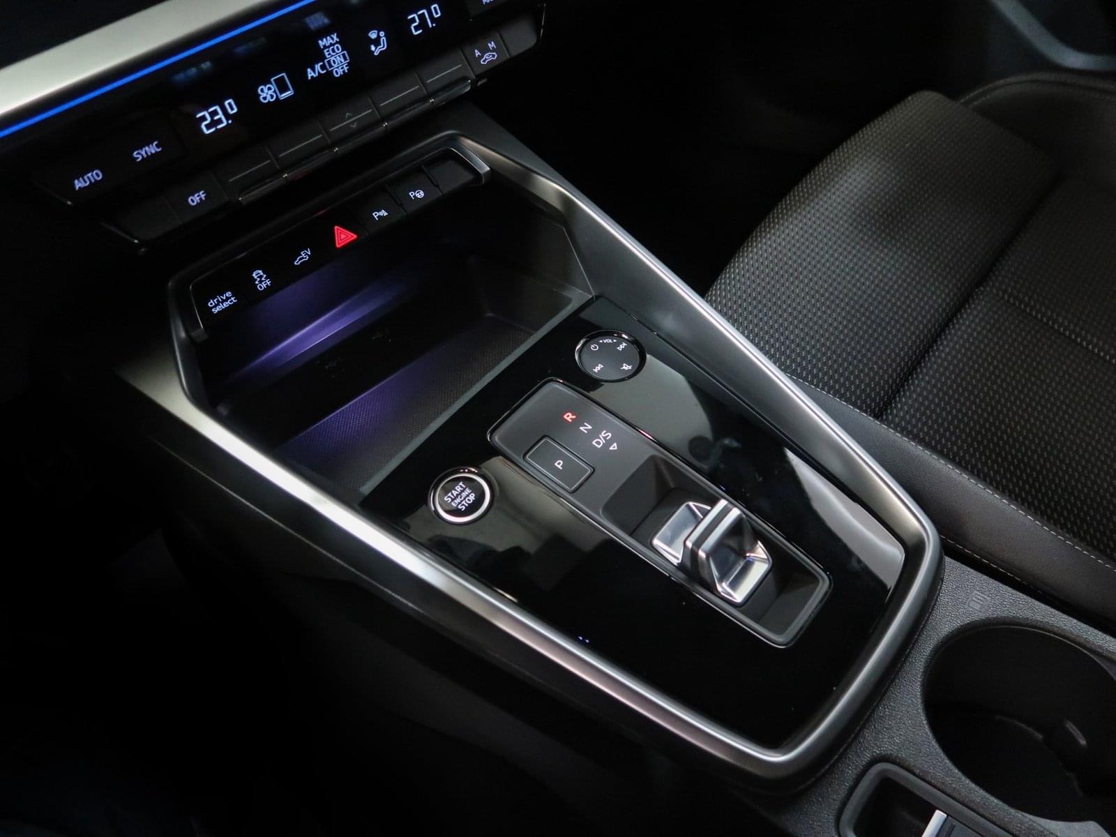 AUDI A3 SPORTBACK BLACK 45TFSI ECOMP STRONIC 44 