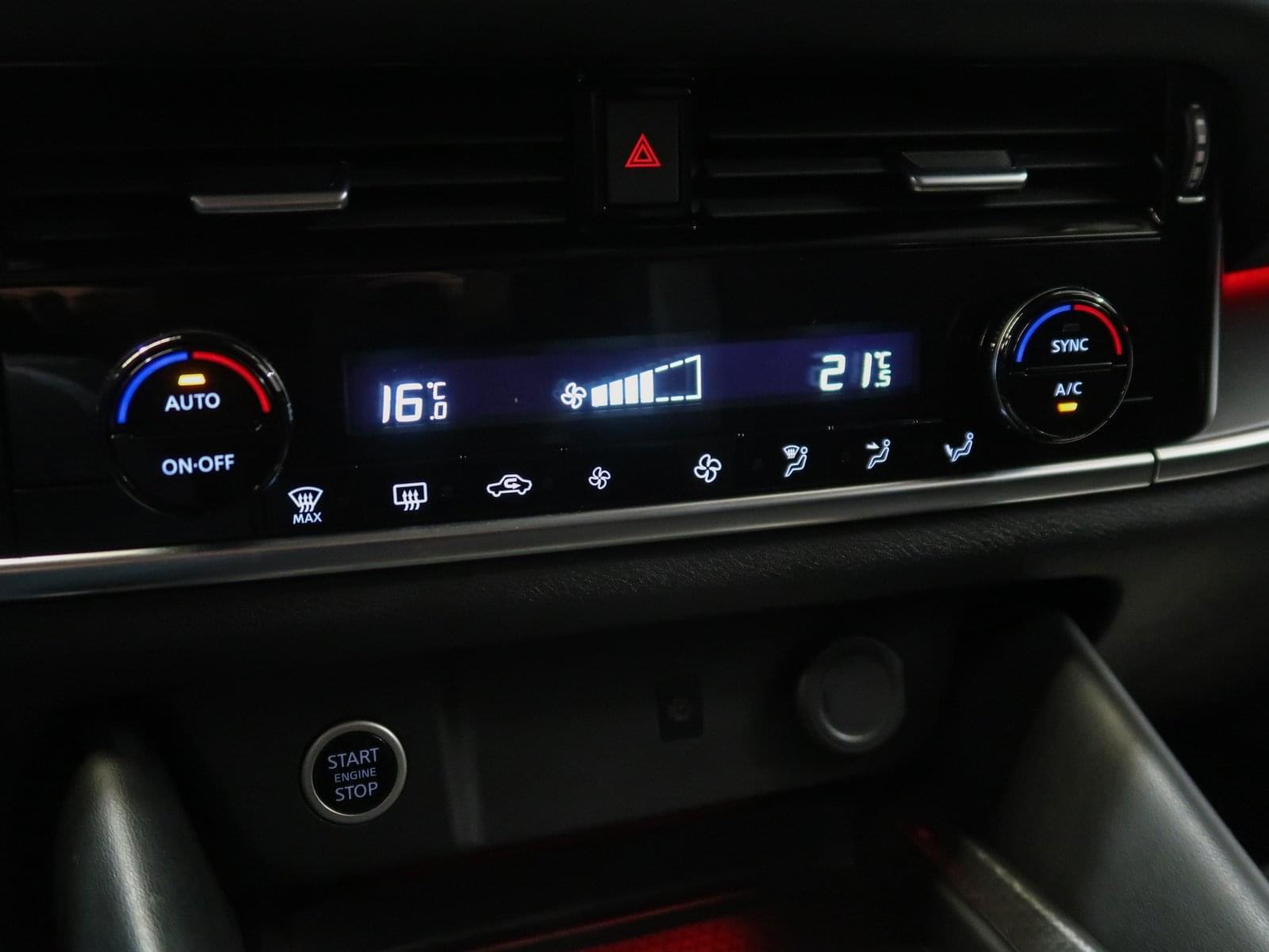 NISSAN QASHQAI DIG-T 158CV CVT N-CONNECTA 36 