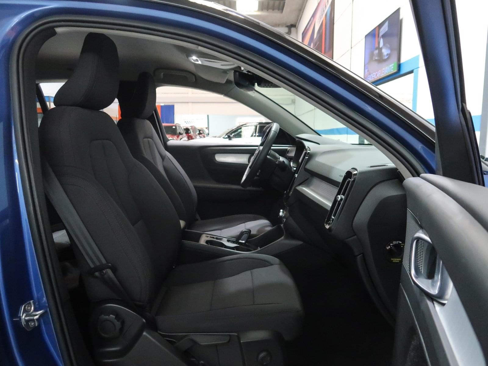 VOLVO XC40 1.5 T4 TWIN RECHARGE R-DESIGN 211CV 27 