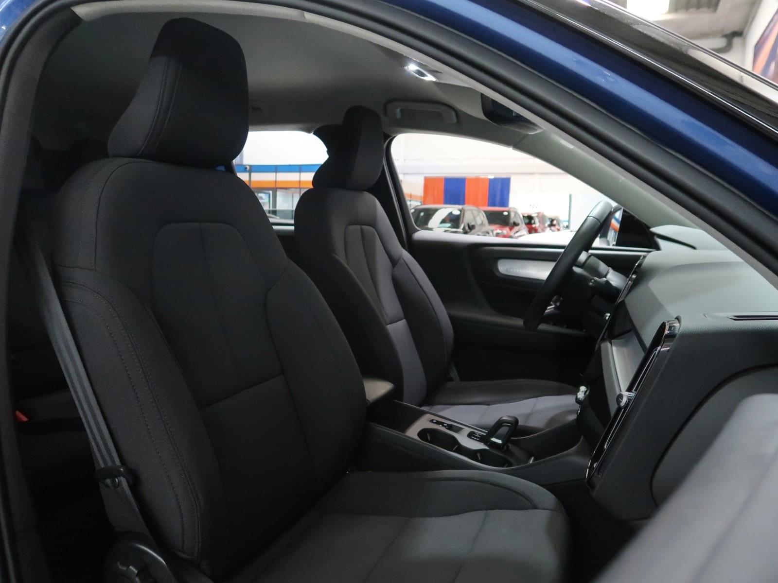 VOLVO XC40 1.5 T4 TWIN RECHARGE R-DESIGN 211CV 28 