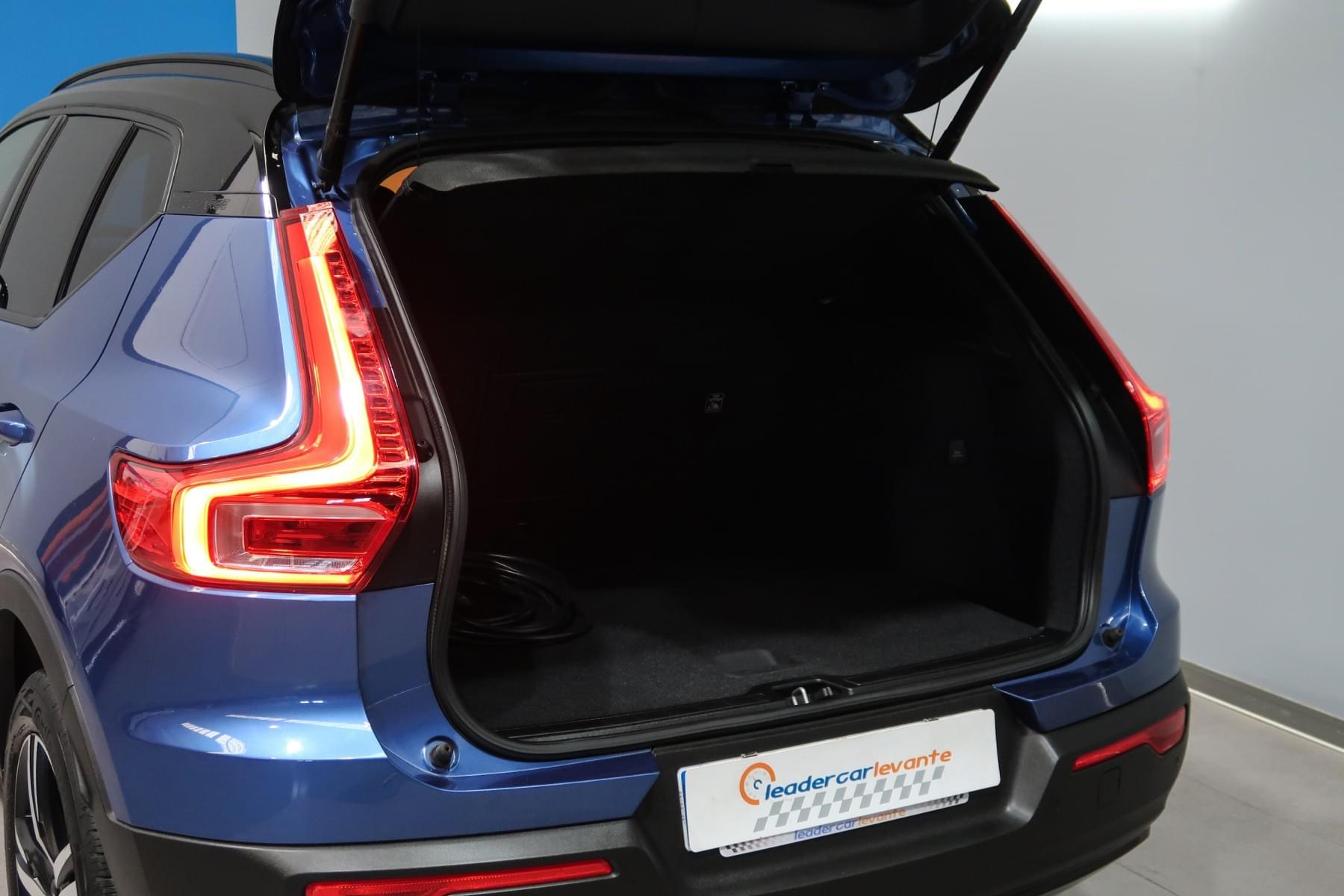 VOLVO XC40 1.5 T4 TWIN RECHARGE R-DESIGN 211CV 15 