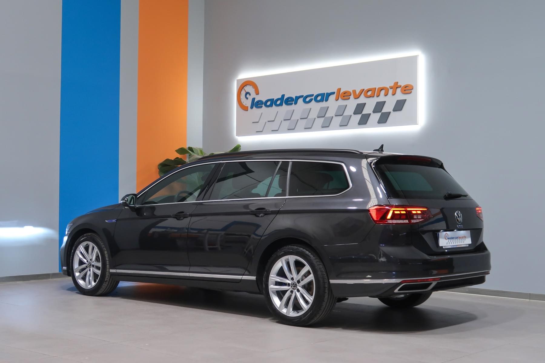 VOLKSWAGEN PASSAT VARIANT GTE 1.4 TSI 220CV 12 