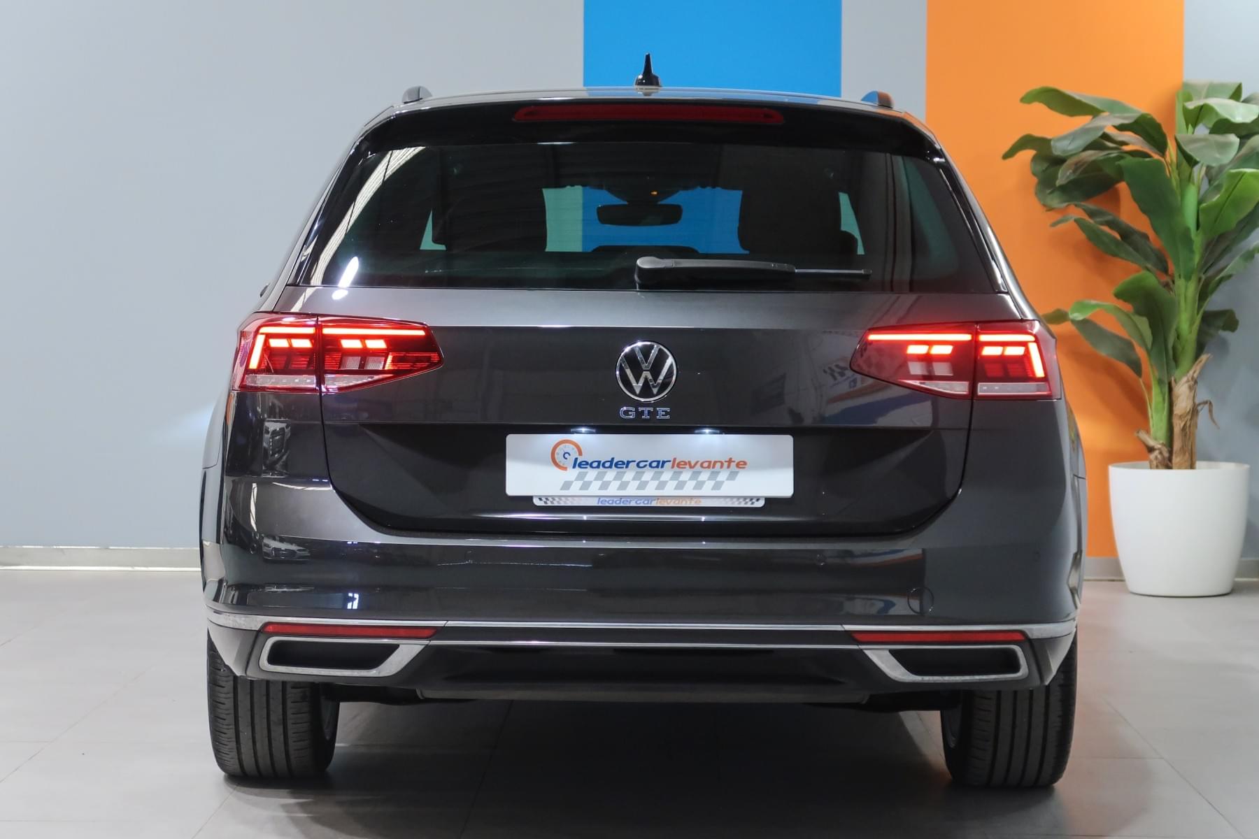 VOLKSWAGEN PASSAT VARIANT GTE 1.4 TSI 220CV 13 