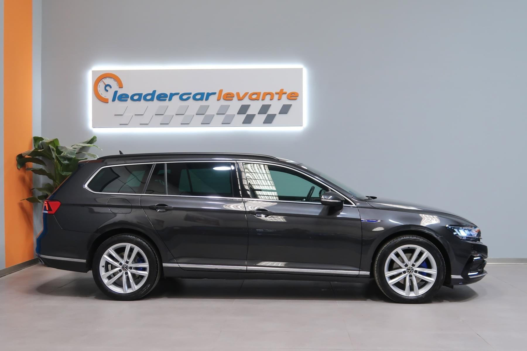 VOLKSWAGEN PASSAT VARIANT GTE 1.4 TSI 220CV 4 