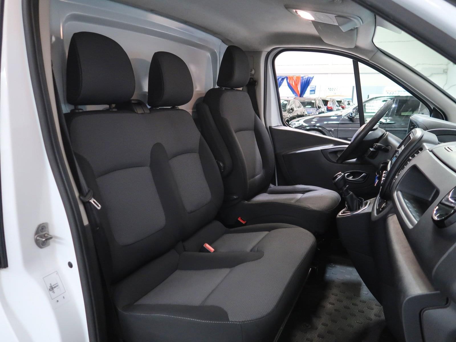 RENAULT TRAFIC FURGON 120CV ENERGY L1H1 27 19 