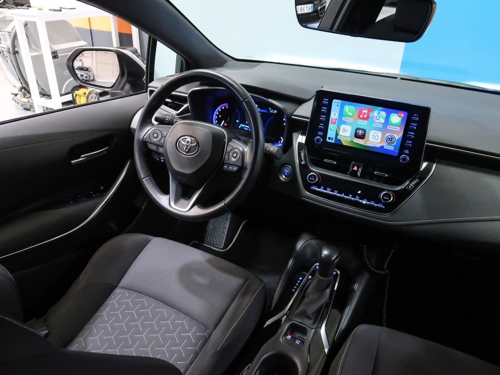 TOYOTA COROLLA HYBRID TECH 122CV 27 