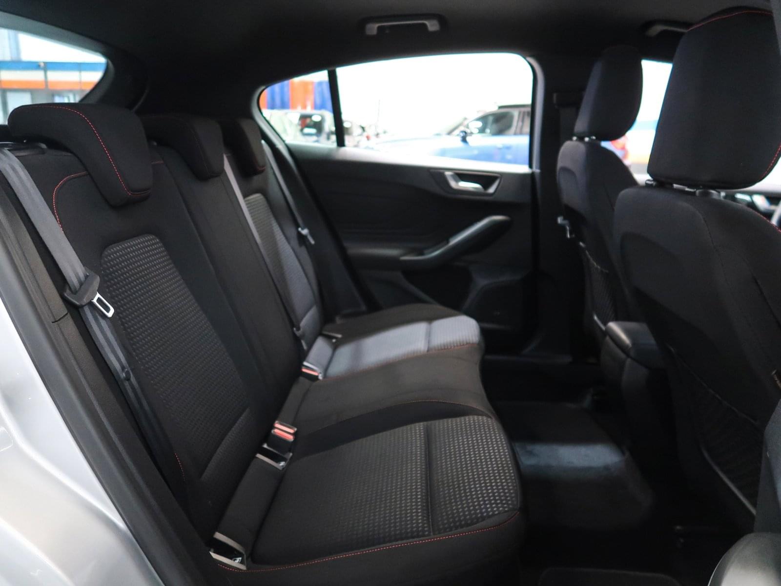 FORD FOCUS ST LINE 1.0 ECOBOOST 125CV 22 