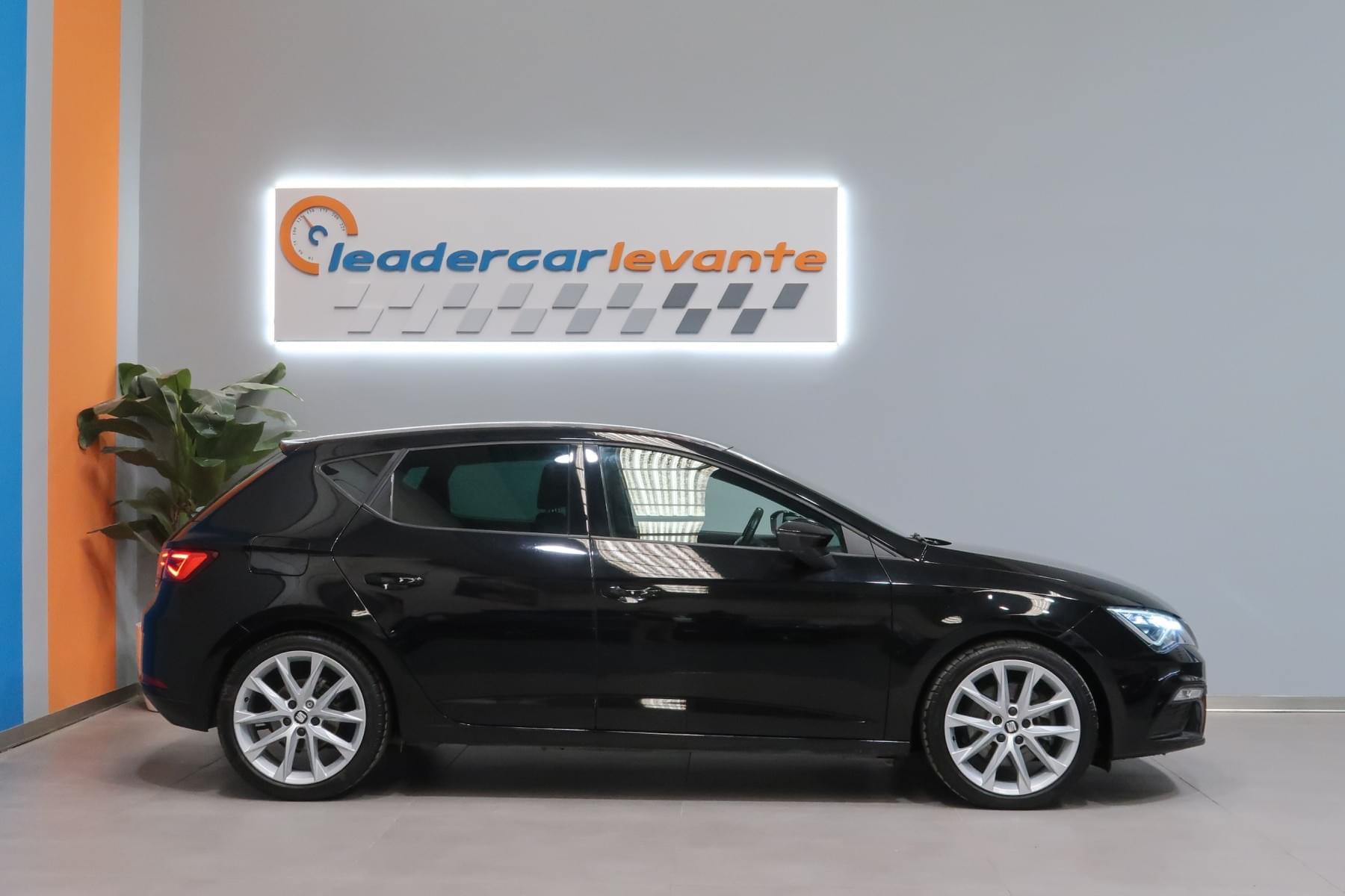 SEAT LEÓN FR 2.0 TDI DSG-7 S&S 150CV 4 