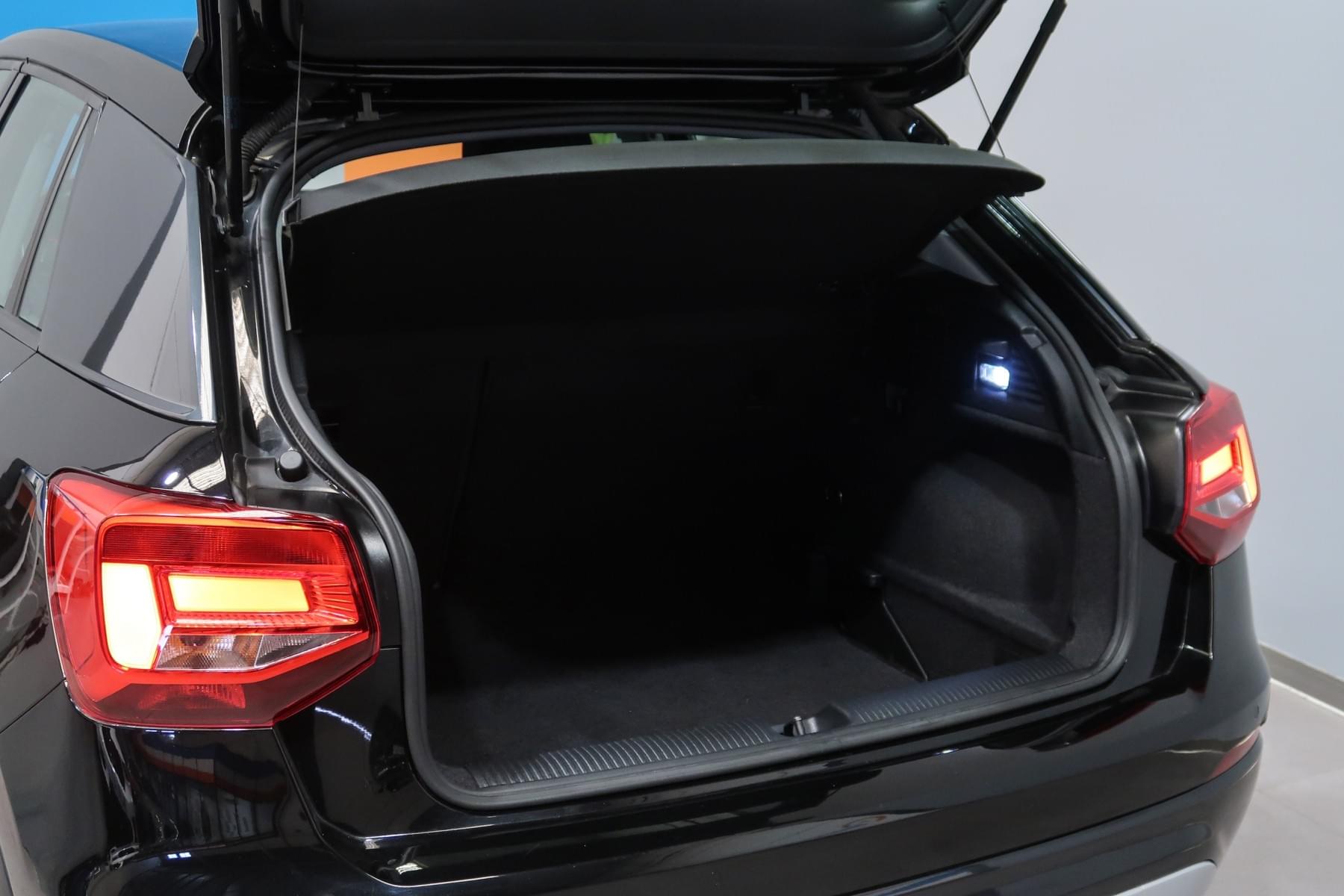 AUDI Q2 30 TDI 115CV DESIGN 15 