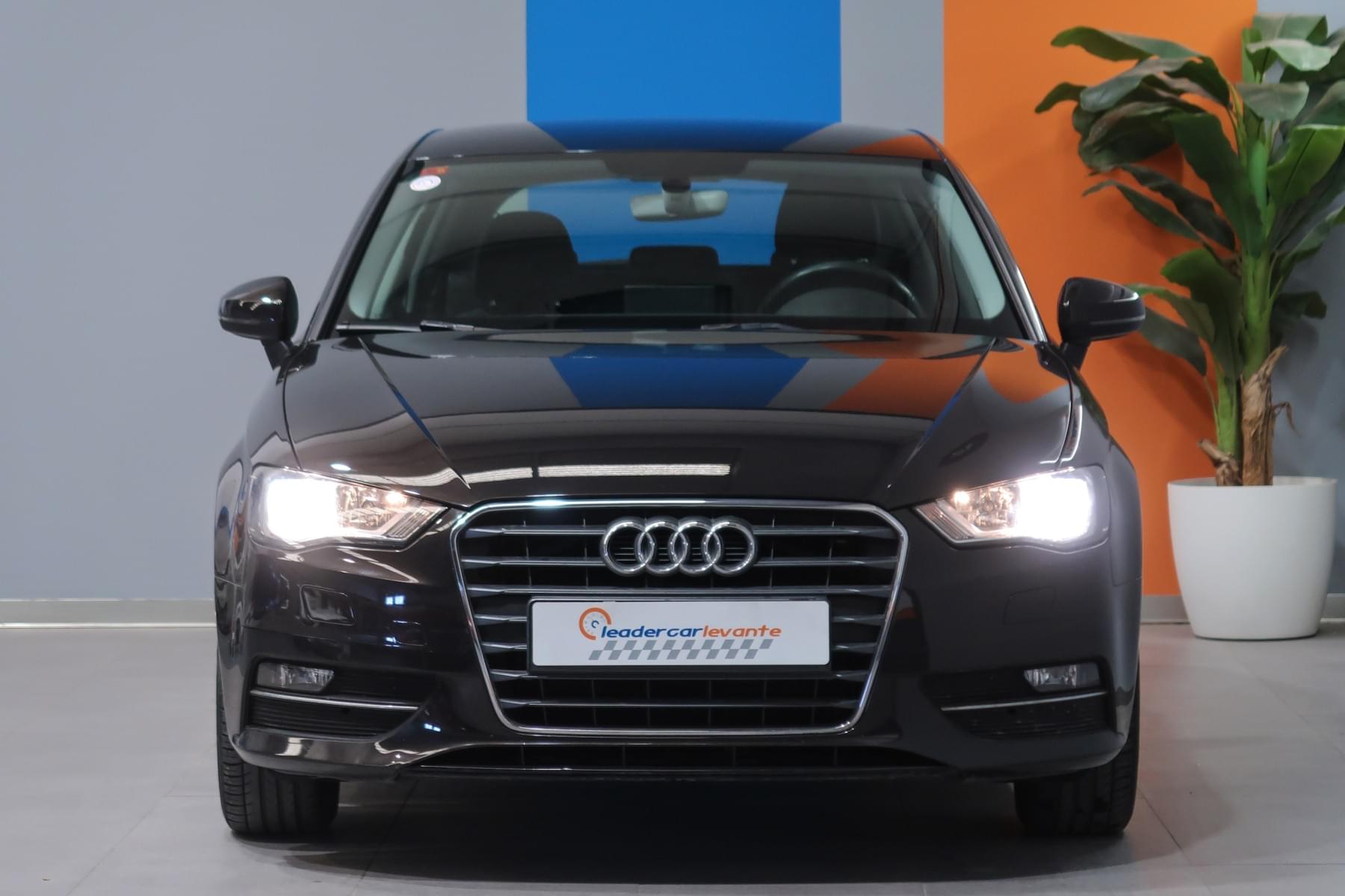 AUDI A3 2.0 TDI  SPORTBACK CLEAN S TRONIC 150CV 9 