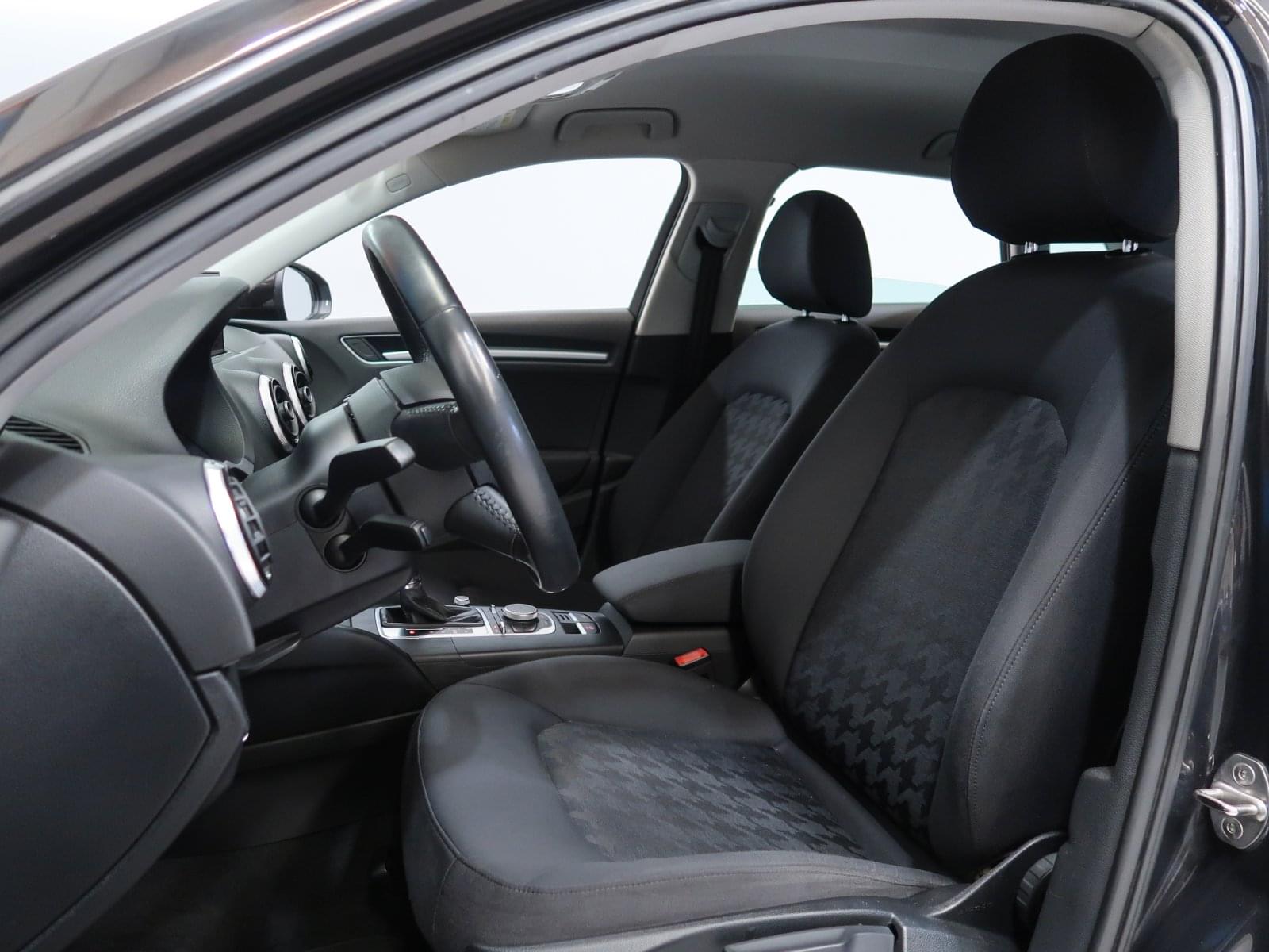 AUDI A3 2.0 TDI  SPORTBACK CLEAN S TRONIC 150CV 17 