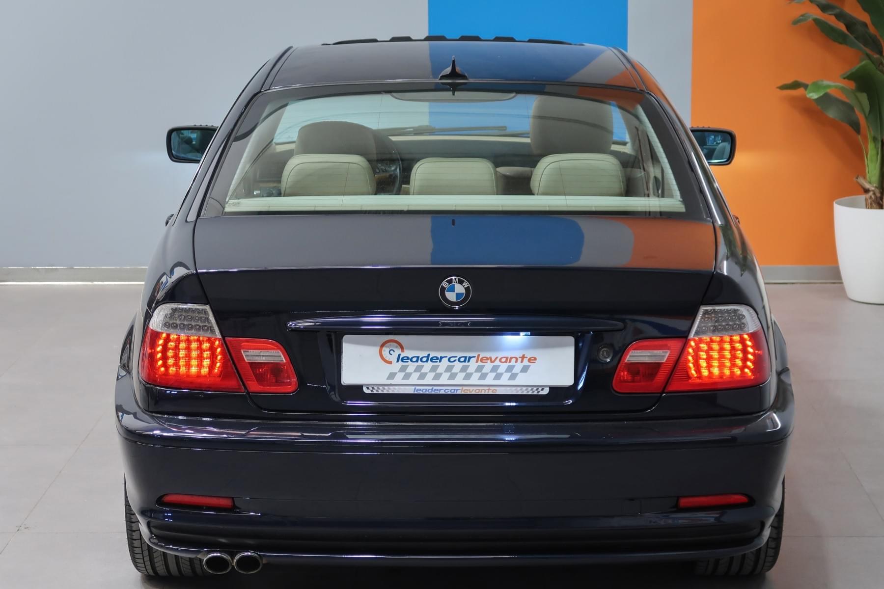 BMW SERIE 3 320 CI 13 