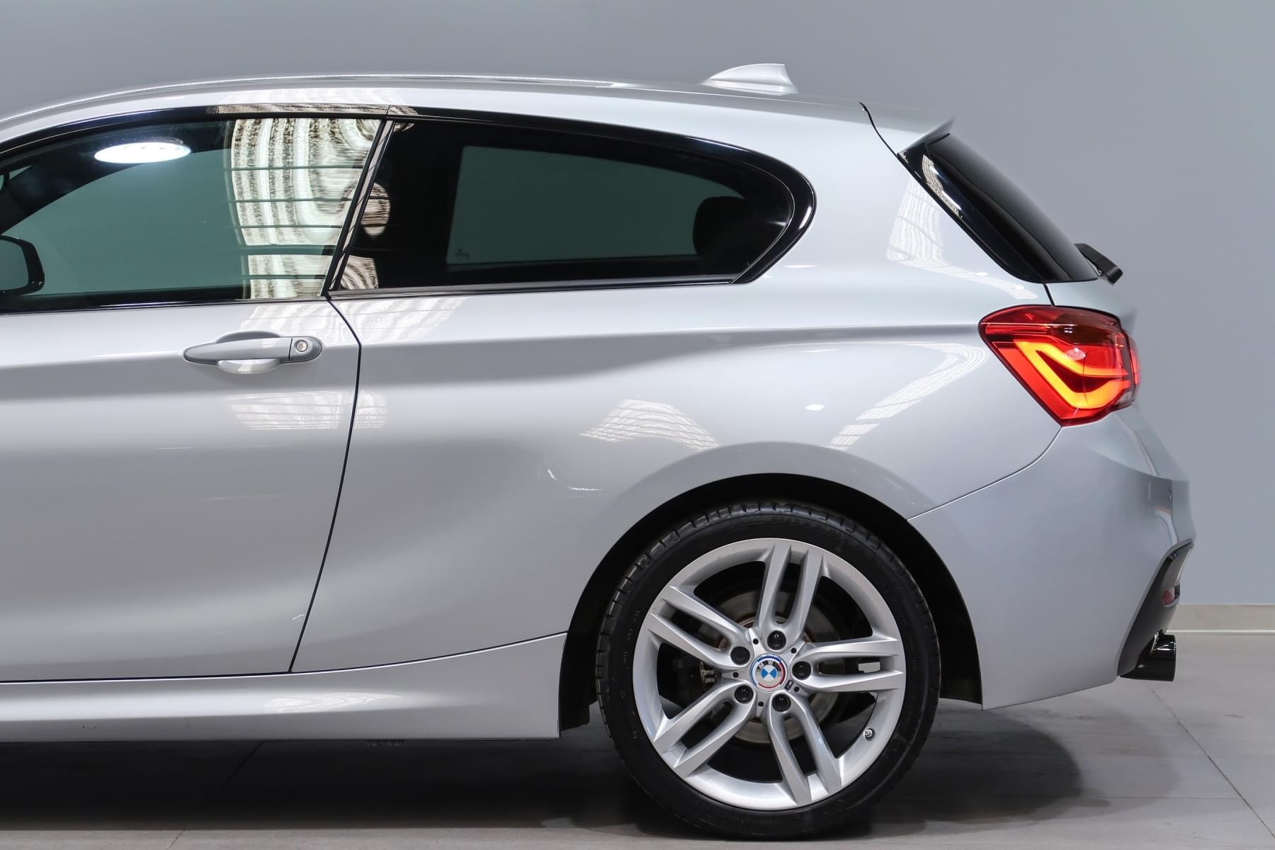 BMW SERIE 1 118D E PUERTAS PACK M 150CV 10 